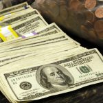 Bessent diz que economia dos EUA como um todo não corre risco de recessão