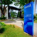 Júnior, da Amil, pisa no freio